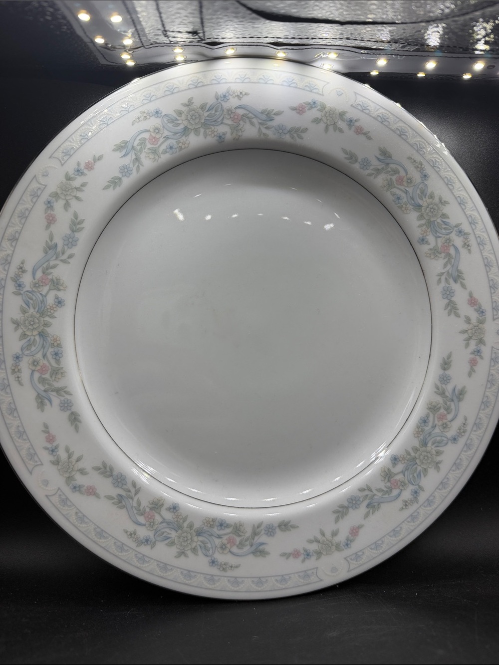 Vtg Somerset Classic White Floral Rim Ceramic Dinner Plate set of 5 White